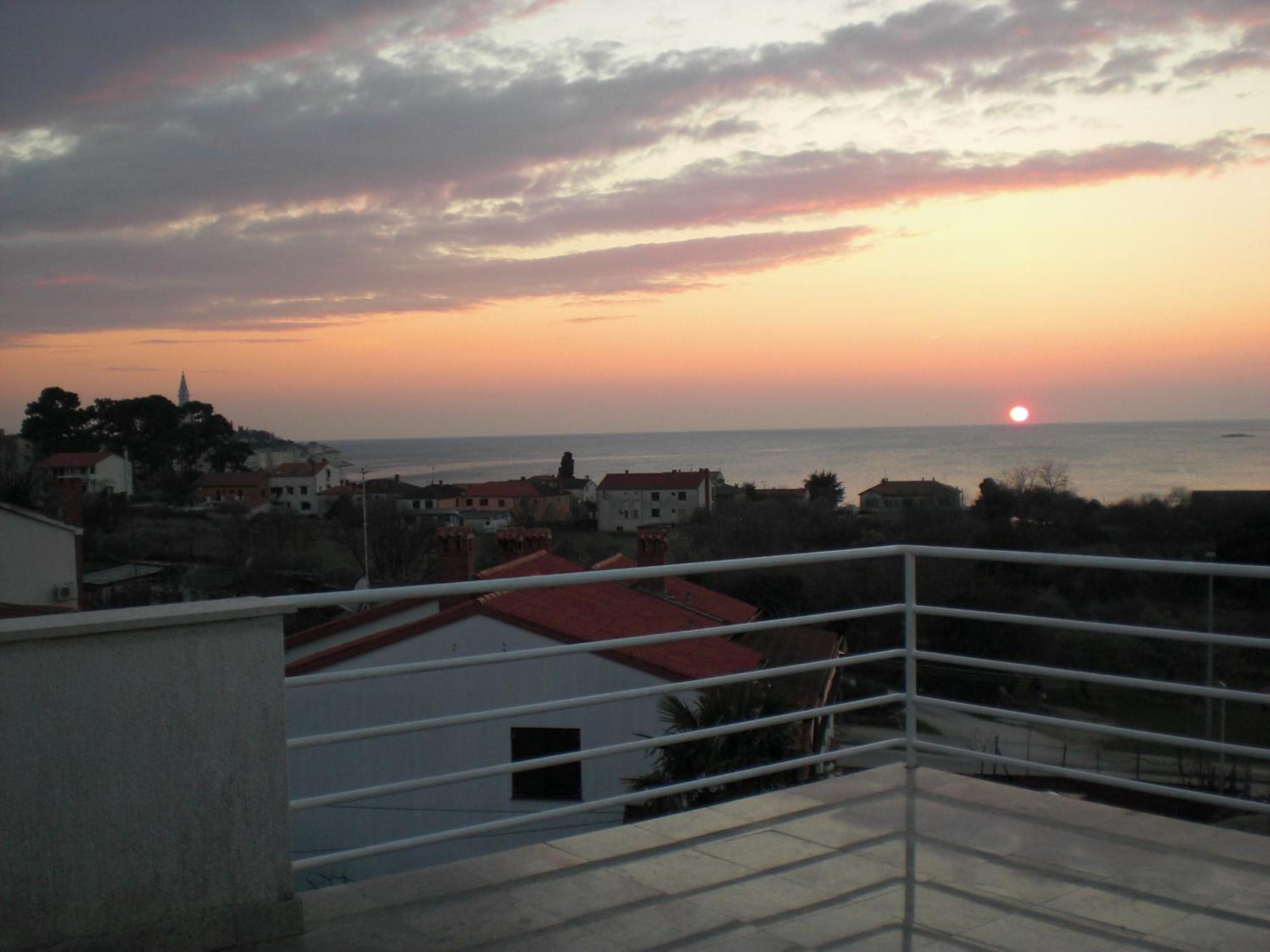 Apartments Panorama โรวีน ภายนอก รูปภาพ